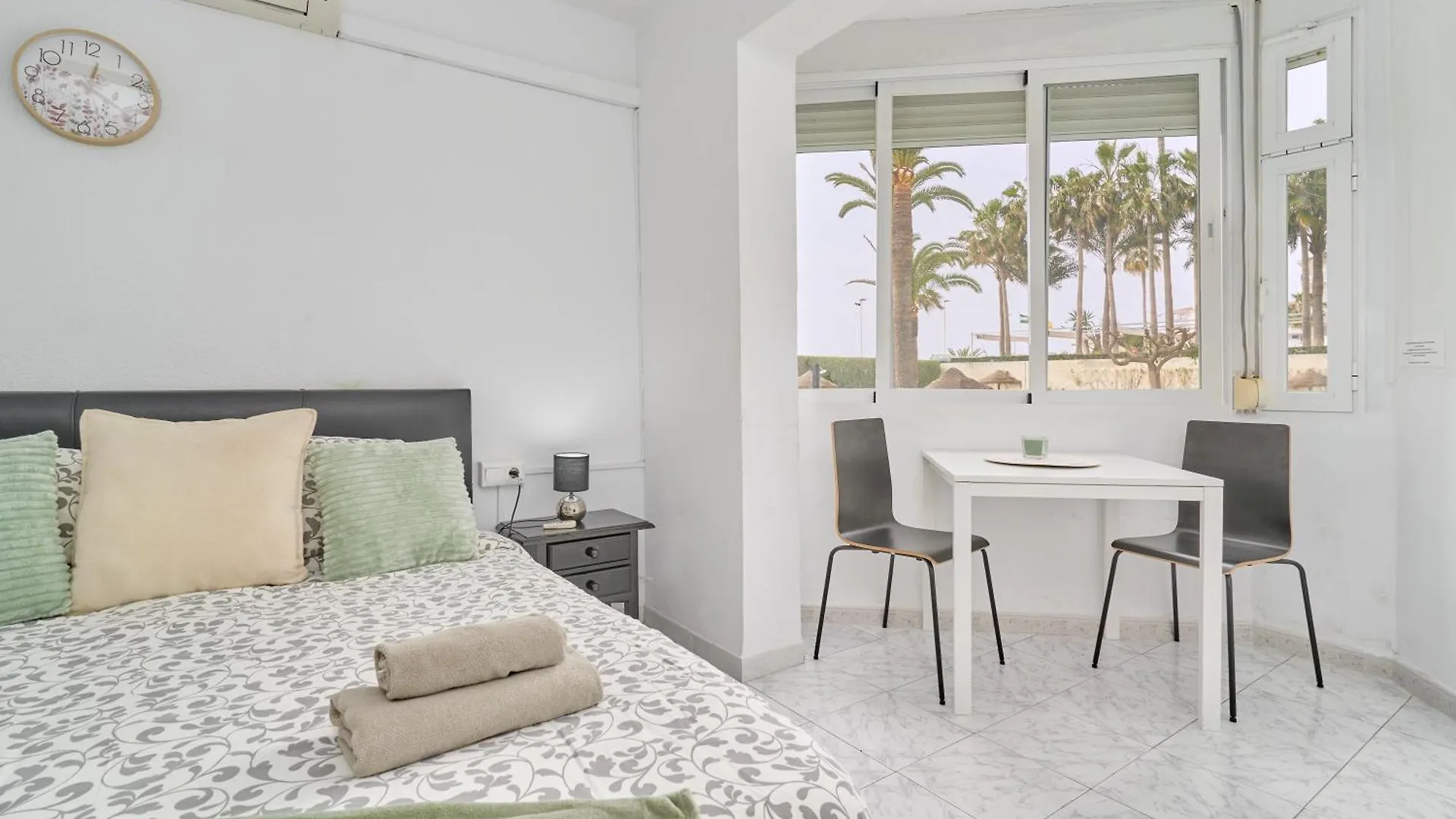 Apartment Comfortable Studio Apt Nerja